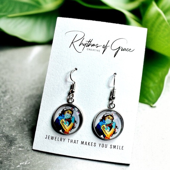 Save Lives in Style: Adorable Nurse & Grey's Anatomy Dangle Earrings! Cabochon - Picture 7 of 9